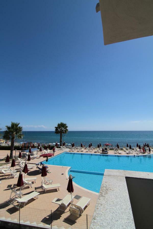 Club Esse Costa Dello Jonio Hotel Mandatoriccio Marina Luaran gambar