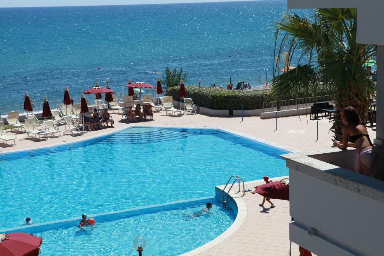 Club Esse Costa Dello Jonio Hotel Mandatoriccio Marina Luaran gambar