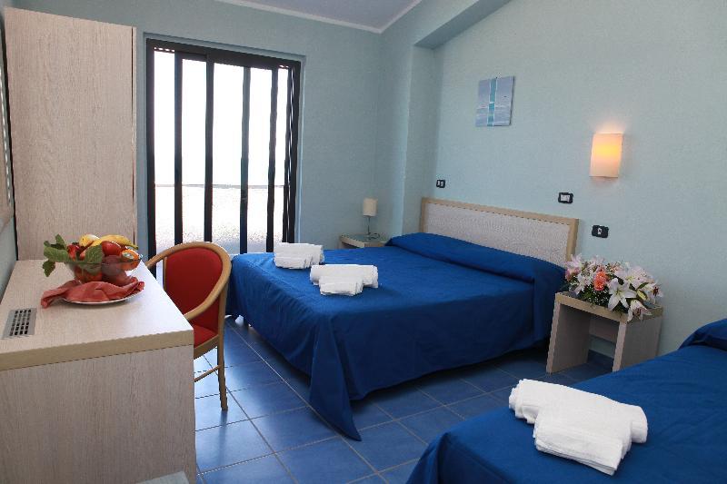 Club Esse Costa Dello Jonio Hotel Mandatoriccio Marina Luaran gambar